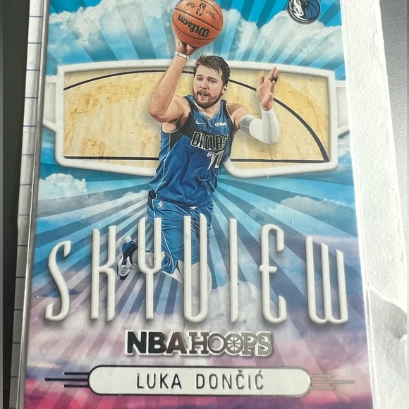 Luka Doncic Basketball Card Skyview NBA Hoops - Picture 1 of 2